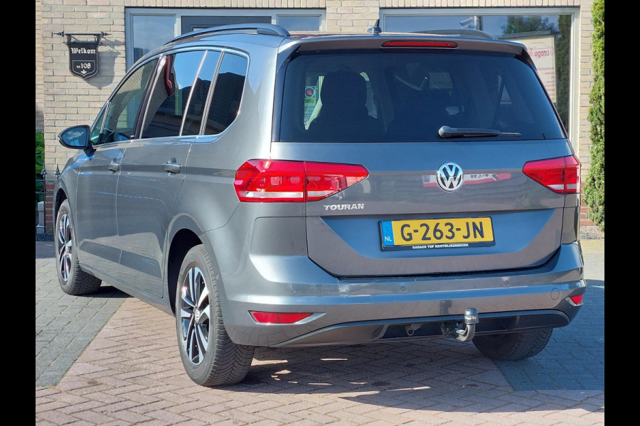 Volkswagen Touran 1.6 TDI Highline 7p | Trekhaak | ACC | 100% onderhouden