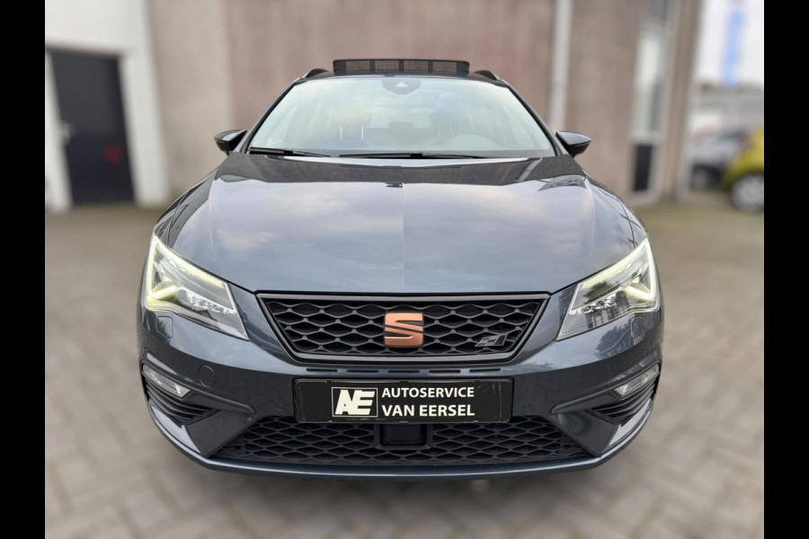 Seat León ST 2.0 TSI CUPRA R 300PK / VOL OPTIES / PANO DAK / ALCANTARA / ACC / BEATS AUDIO / VIRTUAL COCKP / 4-WHEEL