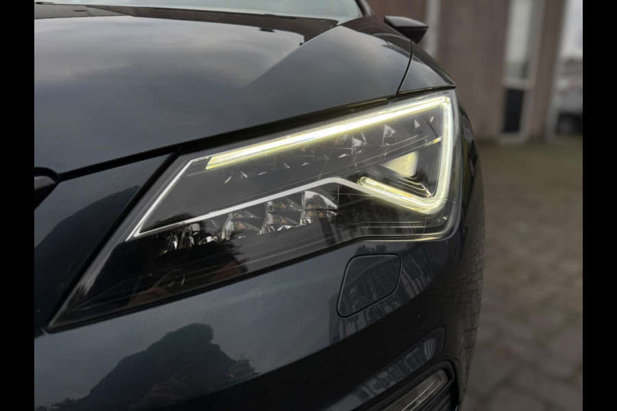 Seat León ST 2.0 TSI CUPRA R 300PK / VOL OPTIES / PANO DAK / ALCANTARA / ACC / BEATS AUDIO / VIRTUAL COCKP / 4-WHEEL