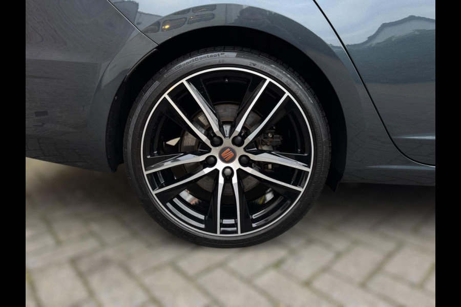 Seat León ST 2.0 TSI CUPRA R 300PK / VOL OPTIES / PANO DAK / ALCANTARA / ACC / BEATS AUDIO / VIRTUAL COCKP / 4-WHEEL