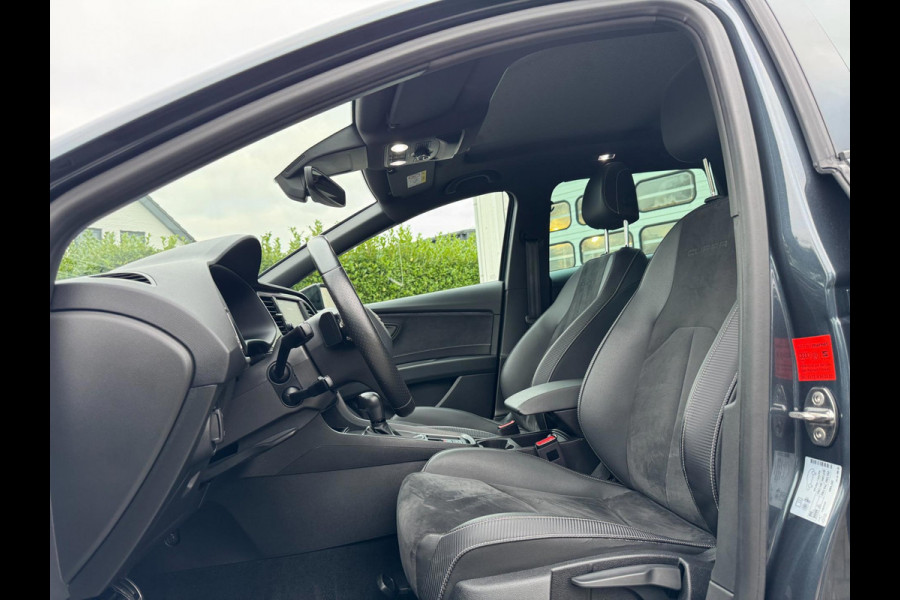 Seat León ST 2.0 TSI CUPRA R 300PK / VOL OPTIES / PANO DAK / ALCANTARA / ACC / BEATS AUDIO / VIRTUAL COCKP / 4-WHEEL