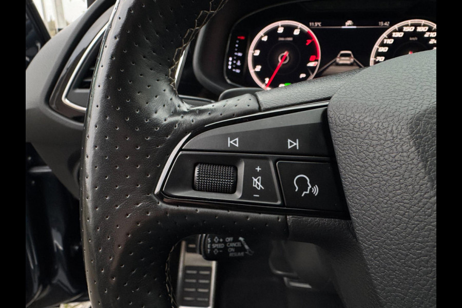 Seat León ST 2.0 TSI CUPRA R 300PK / VOL OPTIES / PANO DAK / ALCANTARA / ACC / BEATS AUDIO / VIRTUAL COCKP / 4-WHEEL
