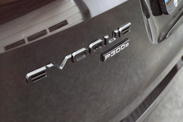 Land Rover Range Rover Evoque 1.5 P300e AWD R-Dynamic SE Panoramadak, Black Pack, Meridian Audio, ACC, Apple Carplay, Camera
