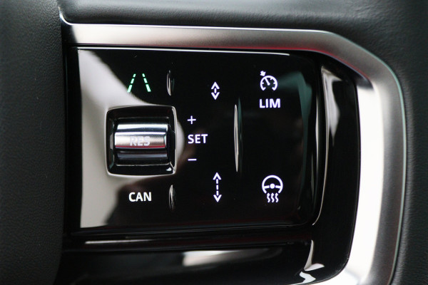 Land Rover Range Rover Evoque 1.5 P300e AWD R-Dynamic SE Panoramadak, Black Pack, Meridian Audio, ACC, Apple Carplay, Camera