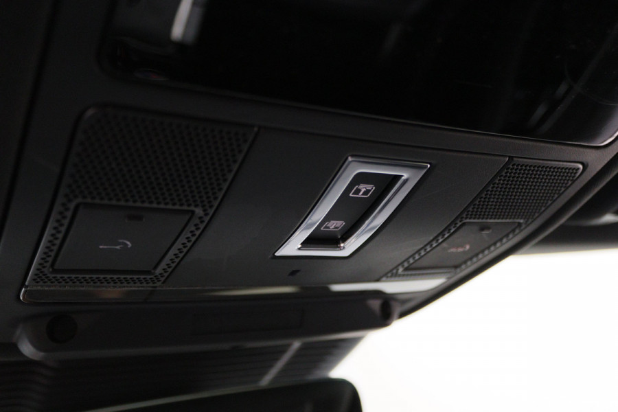 Land Rover Range Rover Evoque 1.5 P300e AWD R-Dynamic SE Panoramadak, Black Pack, Meridian Audio, ACC, Apple Carplay, Camera