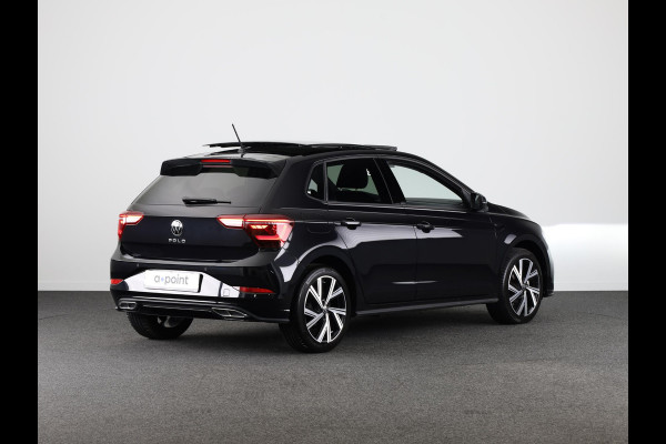 Volkswagen Polo 1.0 TSI R-Line 95PK Automaat (DSG) | Panorama dak | IQ Matrix led koplampen | Navigatie | Parkeercamera | Stoelverwarming | 17" LM velgen |