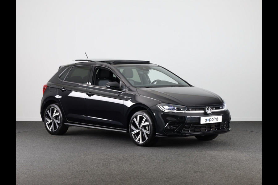 Volkswagen Polo 1.0 TSI R-Line 95PK Automaat (DSG) | Panorama dak | IQ Matrix led koplampen | Navigatie | Parkeercamera | Stoelverwarming | 17" LM velgen |