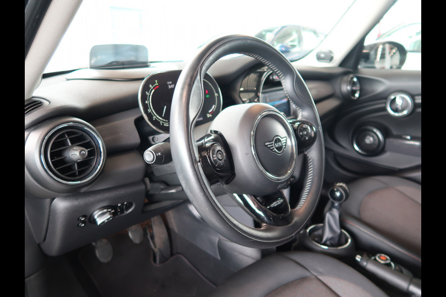 MINI Cooper 1.5 136pk Business Edition 5-drs. SCHUIFDAK/HARMANKARDON/HUD/CARPLAY/STOELVERWARMING