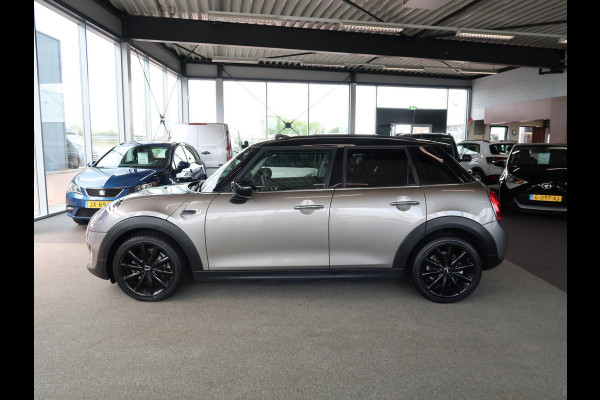 MINI Cooper 1.5 136pk Business Edition 5-drs. SCHUIFDAK/HARMANKARDON/HUD/CARPLAY/STOELVERWARMING