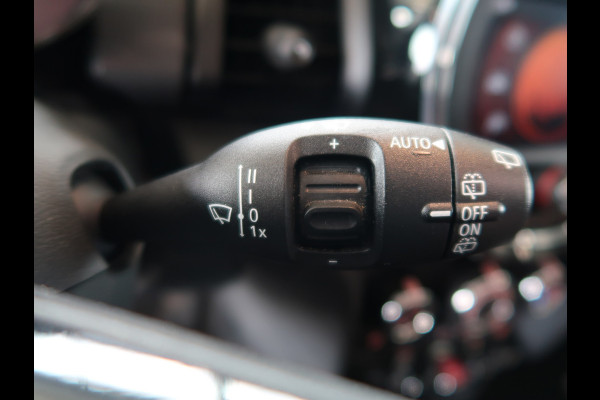 MINI Cooper 1.5 136pk Business Edition 5-drs. SCHUIFDAK/HARMANKARDON/HUD/CARPLAY/STOELVERWARMING