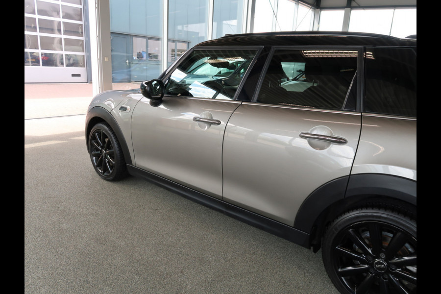 MINI Cooper 1.5 136pk Business Edition 5-drs. SCHUIFDAK/HARMANKARDON/HUD/CARPLAY/STOELVERWARMING