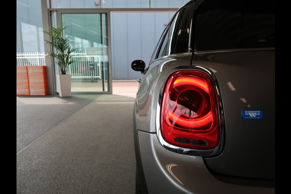 MINI Cooper 1.5 136pk Business Edition 5-drs. SCHUIFDAK/HARMANKARDON/HUD/CARPLAY/STOELVERWARMING