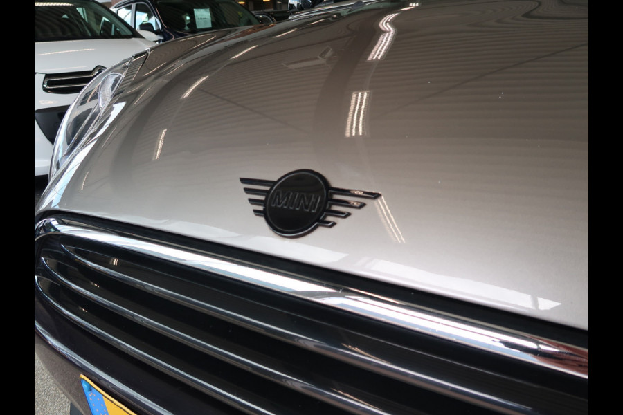 MINI Cooper 1.5 136pk Business Edition 5-drs. SCHUIFDAK/HARMANKARDON/HUD/CARPLAY/STOELVERWARMING