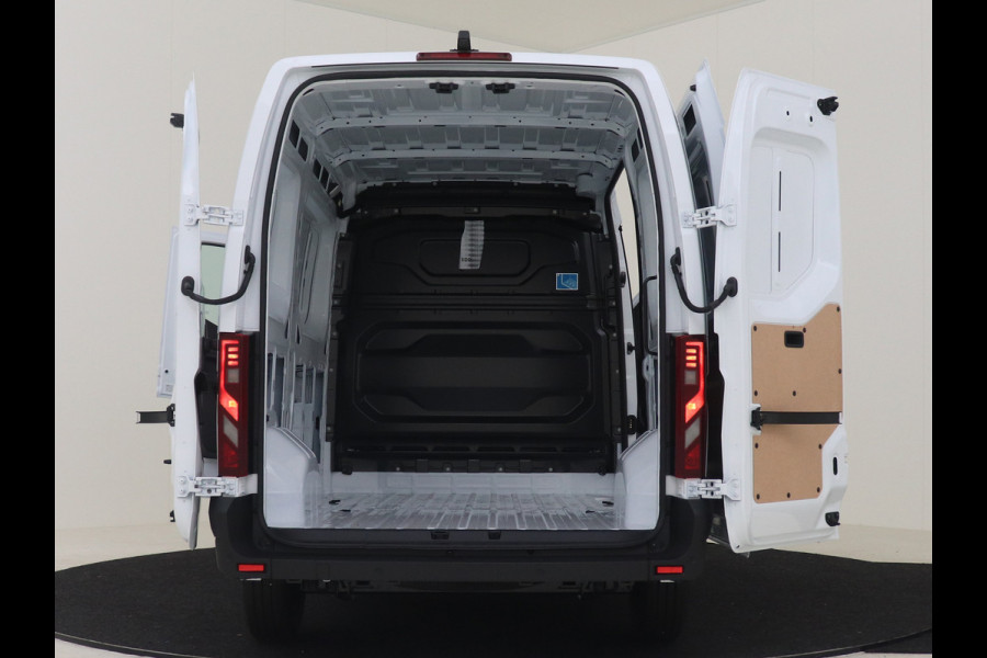 Renault Master T35 150 PK L2H2 EXTRA NIEUW MODEL ( BPM VRIJ ) LED AIRCO ECC CARPLAY CAMERA PARKEERSENSOREN LANE ASSIST 270 GRADEN DEUREN