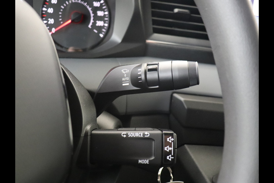 Renault Master T35 150 PK L2H2 EXTRA NIEUW MODEL ( BPM VRIJ ) LED AIRCO ECC CARPLAY CAMERA PARKEERSENSOREN LANE ASSIST 270 GRADEN DEUREN