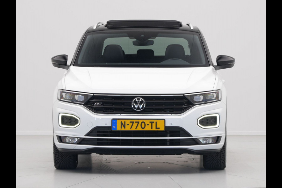 Volkswagen T-Roc 1.5 TSI Sport Business R Navigatie Camera Adaptive Cruise Pano Trekhaak