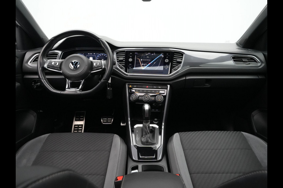 Volkswagen T-Roc 1.5 TSI Sport Business R Navigatie Camera Adaptive Cruise Pano Trekhaak