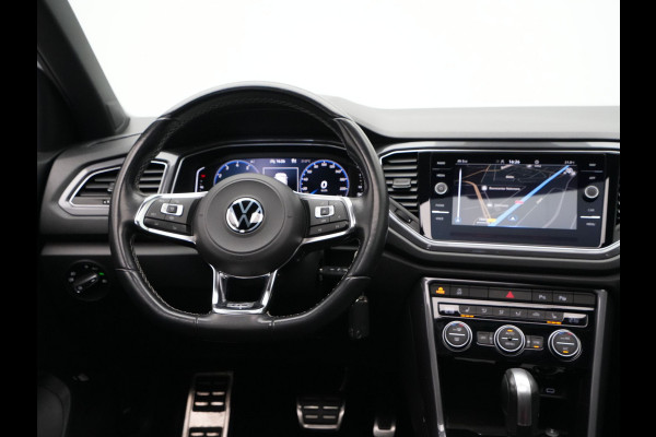 Volkswagen T-Roc 1.5 TSI Sport Business R Navigatie Camera Adaptive Cruise Pano Trekhaak