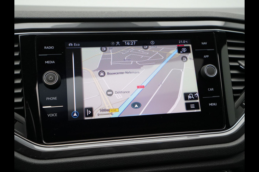 Volkswagen T-Roc 1.5 TSI Sport Business R Navigatie Camera Adaptive Cruise Pano Trekhaak