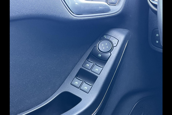 Ford Fiesta 1.0 EcoBoost Hybrid Titanium | Winter Pack | Navigatie | Camera |