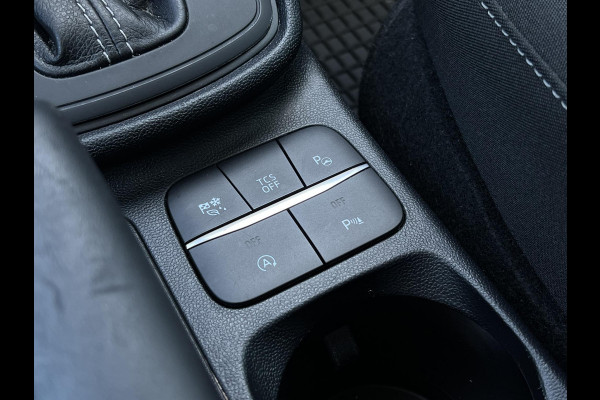 Ford Fiesta 1.0 EcoBoost Hybrid Titanium | Winter Pack | Navigatie | Camera |