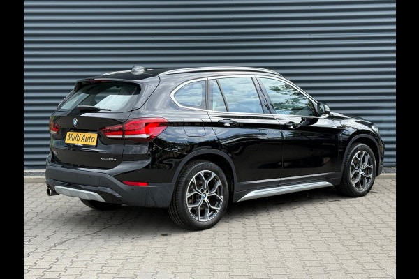 BMW X1 xDrive25e xLine PLug in Hybrid 220 pk | PHEV | Navi Pro | DAB | 18"L.M | LED Koplampen | Stoelverwarming | Sfeerverlichting |