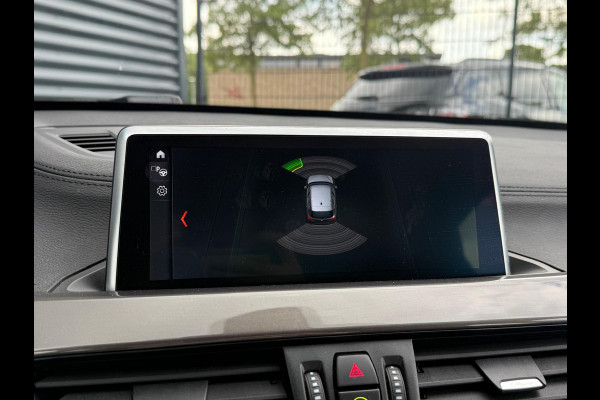 BMW X1 xDrive25e xLine PLug in Hybrid 220 pk | PHEV | Navi Pro | DAB | 18"L.M | LED Koplampen | Stoelverwarming | Sfeerverlichting |