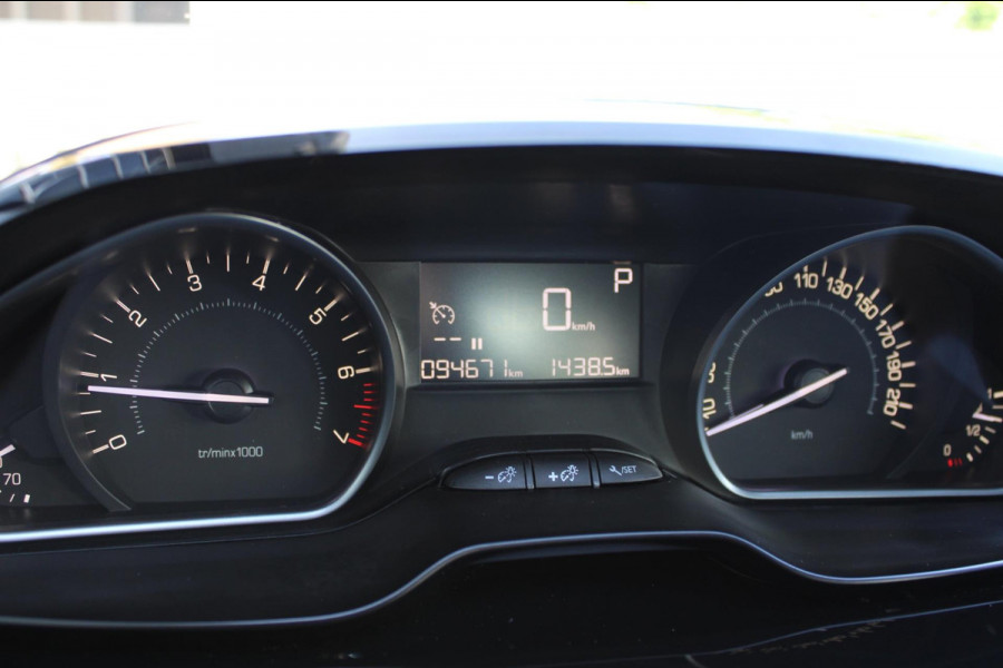 Peugeot 2008 1.2 PureTech Active Automaat Navi Pdc Camera