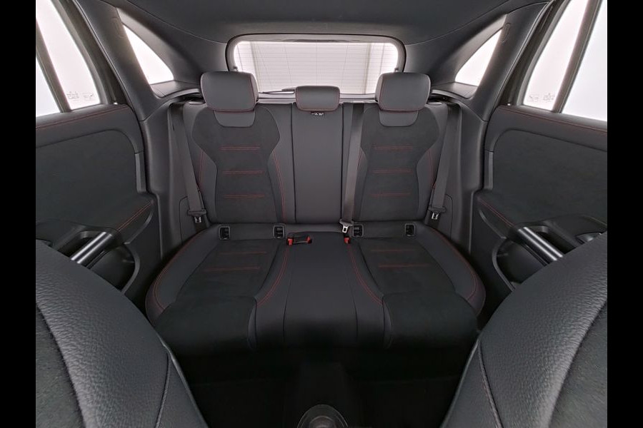 Mercedes-Benz GLA 250 e AMG Face Lift Plug-In Hybride | AMG Line Advanced Plus | 20 Inch AMG Velgen Stuur en Stoelverwarming | Inclusief 24 maanden Mercedes-Benz Certified garantie voor Europa.