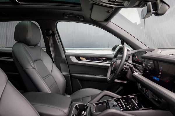 Porsche Cayenne 3.0 E-Hybrid *Sport-Design / Soft-Close / BOSE / Panorama / Head-up / Luchtvering*