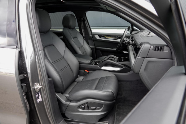 Porsche Cayenne 3.0 E-Hybrid *Sport-Design / Soft-Close / BOSE / Panorama / Head-up / Luchtvering*