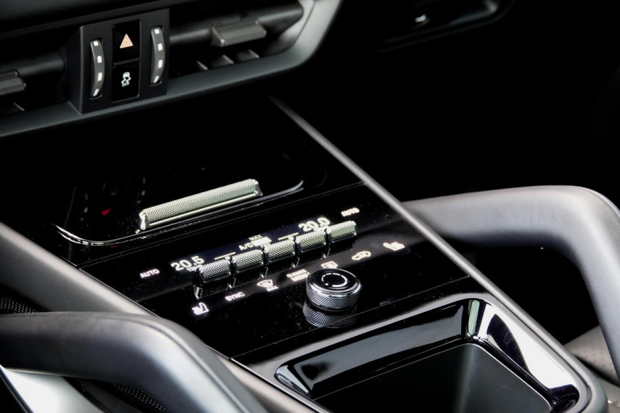 Porsche Cayenne 3.0 E-Hybrid *Sport-Design / Soft-Close / BOSE / Panorama / Head-up / Luchtvering*