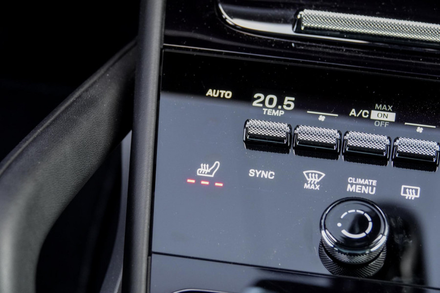 Porsche Cayenne 3.0 E-Hybrid *Sport-Design / Soft-Close / BOSE / Panorama / Head-up / Luchtvering*