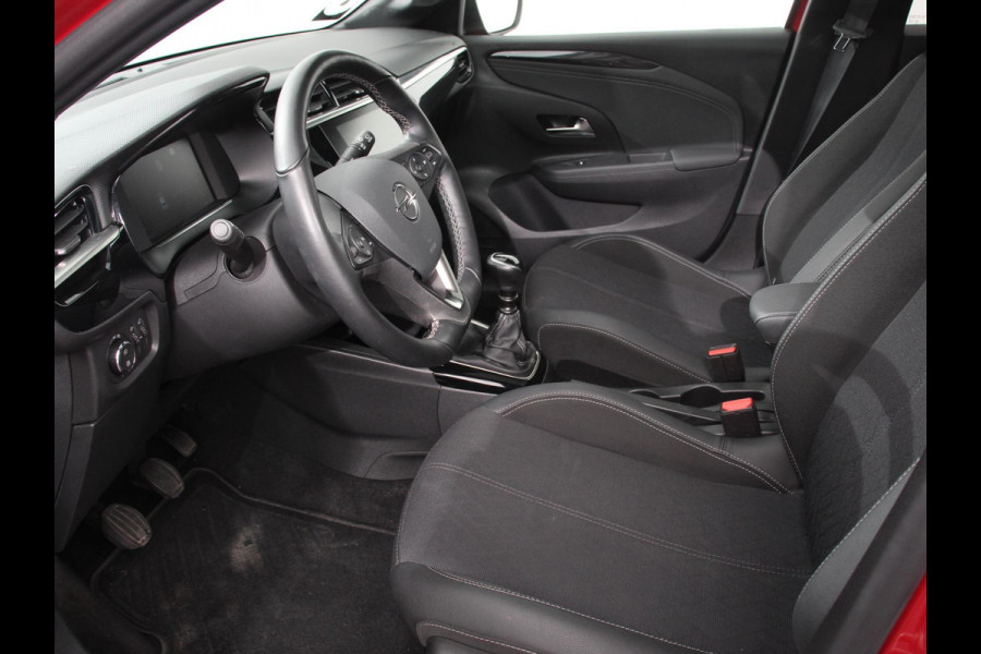 Opel Corsa 1.2 100pk Turbo Elegance Sky Panorama dak Climate control Cruise control Digitale Cockpit LED Parkeersensoren Stuurverwarming Stoelverwarming 360 camera Apple Carplay/ Android Auto Lichtmetalen Velgen
