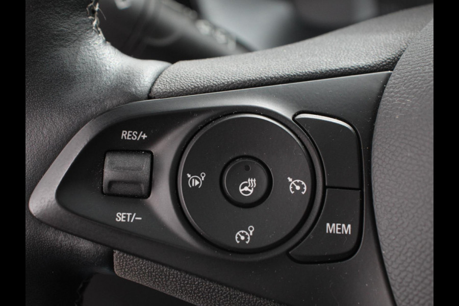 Opel Corsa 1.2 100pk Turbo Elegance Sky Panorama dak Climate control Cruise control Digitale Cockpit LED Parkeersensoren Stuurverwarming Stoelverwarming 360 camera Apple Carplay/ Android Auto Lichtmetalen Velgen