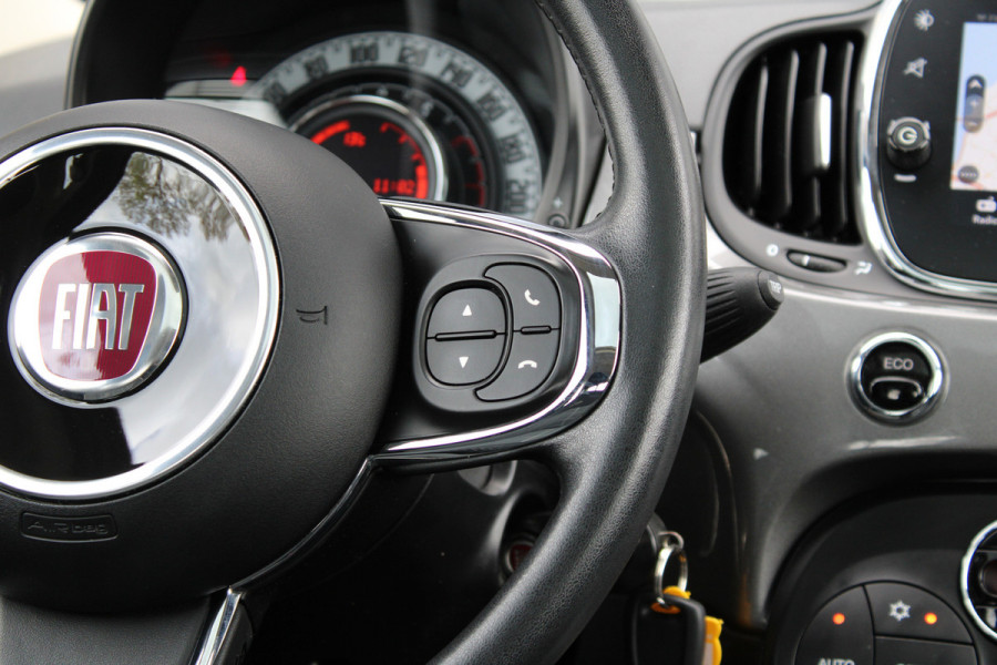 Fiat 500 TwinAir Turbo Lounge | 16" Velgen | Climate Control | Cruise Control Rijdende auto, niet altijd aanwezig.