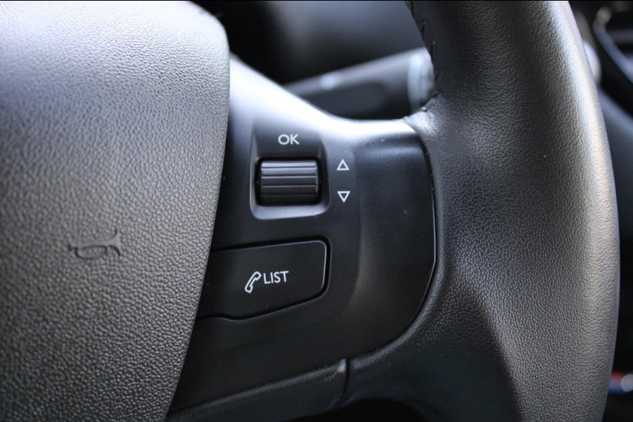 Peugeot 2008 1.2 PureTech Active Automaat Navi Pdc Camera
