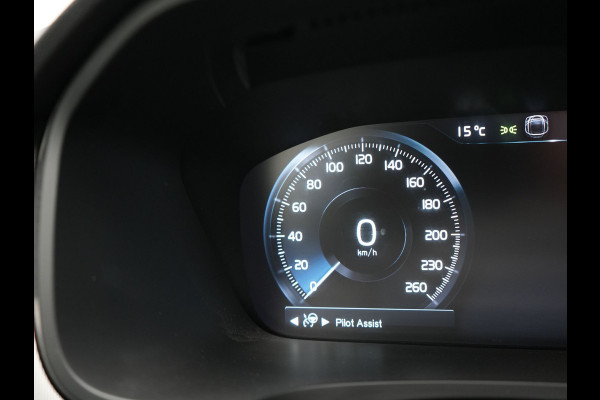 Volvo V90 T6 AWD Inscription Plug In Hybrid 340pk PHEV | Adaptive Cruise | Trekhaak af Fabriek | Head Up | Lederen Sportstoelen Memory | Harman Kardon | 360 Camera | BLIS | Pilot Assist | Stuurverwarming |