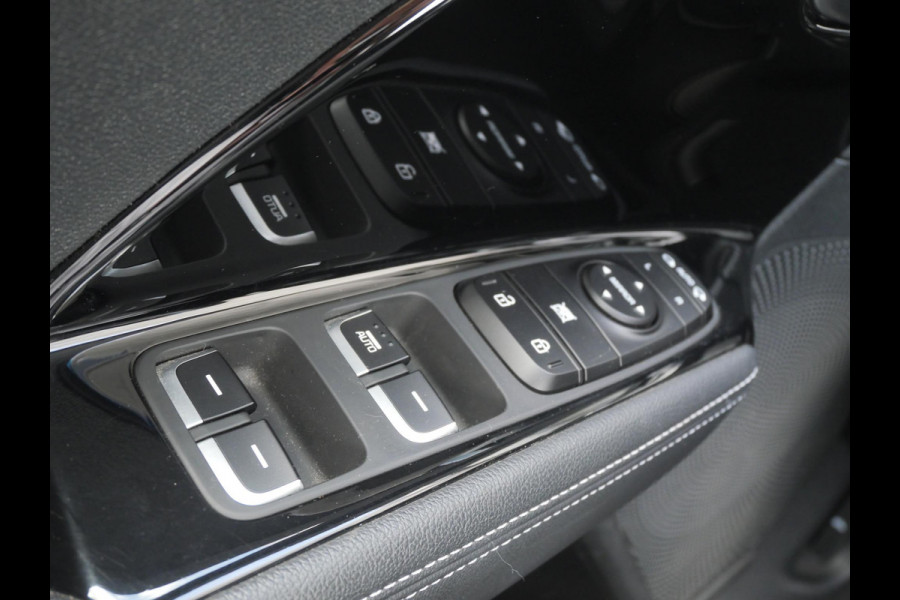 Kia e-Niro Edition 64 kWh | 3 Fase | Stoel/Stuurverwarming | Keyless | Navi | Carplay |