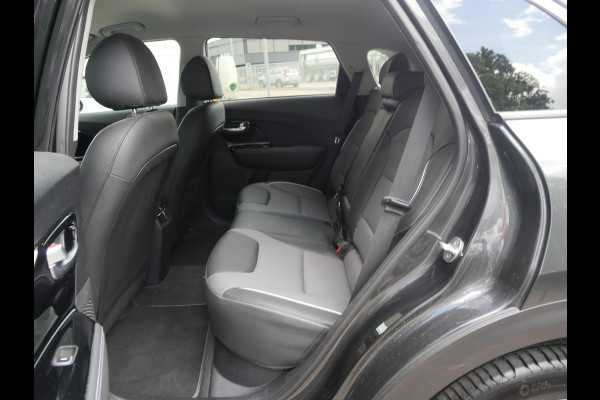 Kia e-Niro Edition 64 kWh | 3 Fase | Stoel/Stuurverwarming | Keyless | Navi | Carplay |