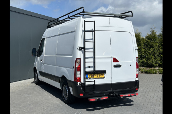 Renault Master T35 2.3 dCi 131 PK / L2H2 / 1e EIG. / AIRCO / CRUISE / NAVI / IMPERIAAL / TREKHAAK