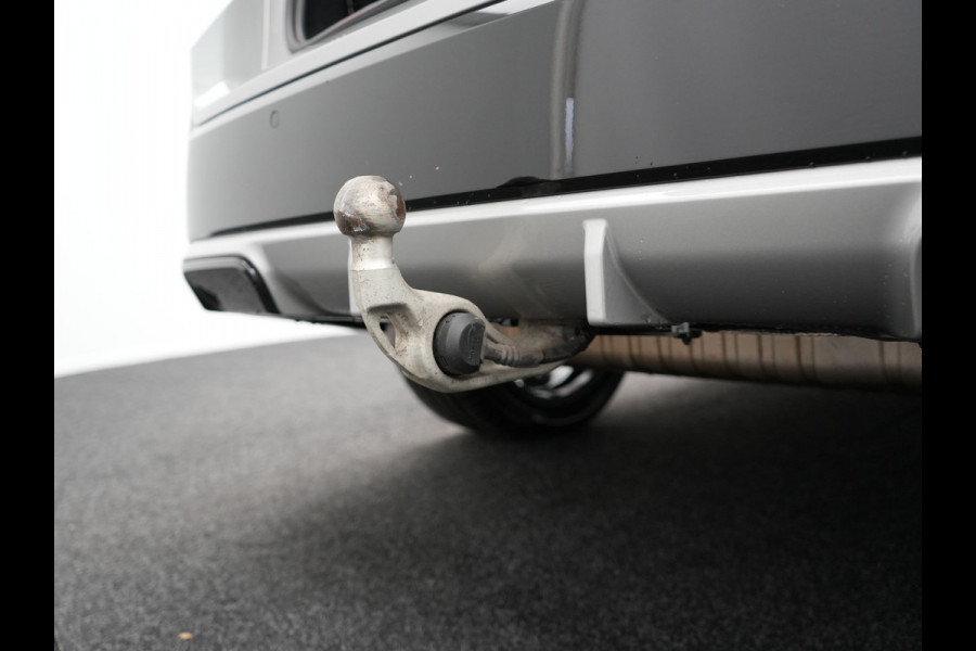 BMW X1 xDrive30e M Sport Plug In Hybrid 326pk PHEV | Trekhaak af Fabriek | Panodak | Adaptive Cruise | Widescreen Navi | 360 Camera | Alcantara Sportstoelen Massage & Memory | Harman Kardon |