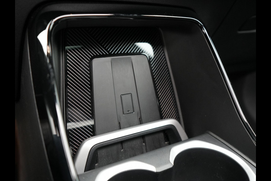 BMW X1 xDrive30e M Sport Plug In Hybrid 326pk PHEV | Trekhaak af Fabriek | Panodak | Adaptive Cruise | Widescreen Navi | 360 Camera | Alcantara Sportstoelen Massage & Memory | Harman Kardon |