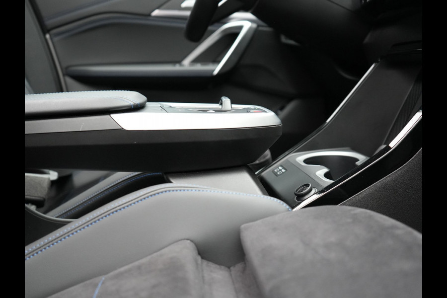BMW X1 xDrive30e M Sport Plug In Hybrid 326pk PHEV | Trekhaak af Fabriek | Panodak | Adaptive Cruise | Widescreen Navi | 360 Camera | Alcantara Sportstoelen Massage & Memory | Harman Kardon |
