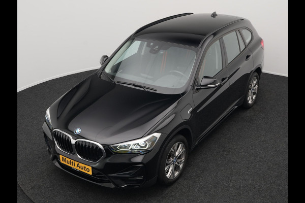 BMW X1 xDrive25e Sportline Plug In Hybrid 220pk PHEV | Camera | Sportstoelen Verwamd | Navi Prof | DAB | 18"L.M | LED Koplampen |