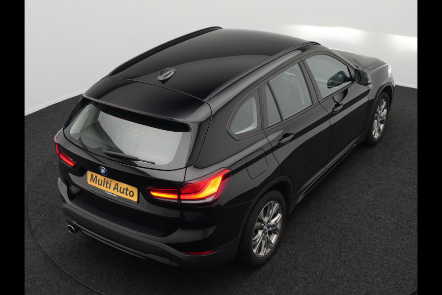 BMW X1 xDrive25e Sportline Plug In Hybrid 220pk PHEV | Camera | Sportstoelen Verwamd | Navi Prof | DAB | 18"L.M | LED Koplampen |