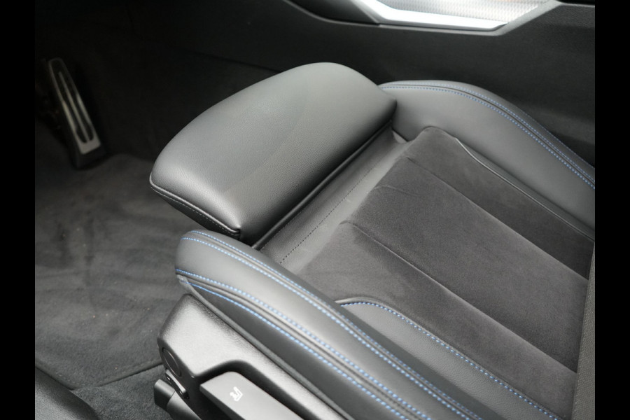 BMW 3-serie 330e M Sport Plug In Hybrid 293pk PHEV | Widescreen Navi |Head Up | Alcantara Sportstoelen Verwarmd | Sfeerverlichting | Camera | BLIS | Keyless |
