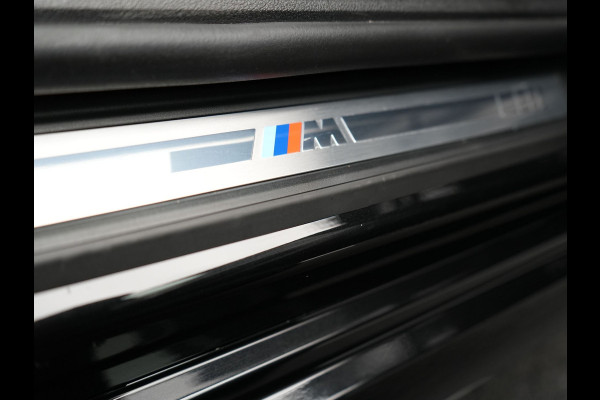 BMW 3-serie 330e M Sport Plug In Hybrid 293pk PHEV | Widescreen Navi |Head Up | Alcantara Sportstoelen Verwarmd | Sfeerverlichting | Camera | BLIS | Keyless |