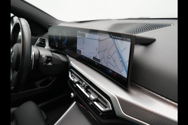 BMW 3-serie 330e M Sport Plug In Hybrid 293pk PHEV | Widescreen Navi |Head Up | Alcantara Sportstoelen Verwarmd | Sfeerverlichting | Camera | BLIS | Keyless |