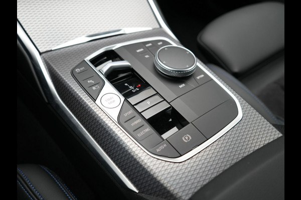 BMW 3-serie 330e M Sport Plug In Hybrid 293pk PHEV | Widescreen Navi |Head Up | Alcantara Sportstoelen Verwarmd | Sfeerverlichting | Camera | BLIS | Keyless |